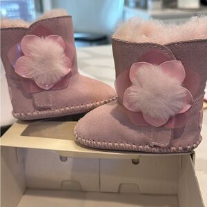 infant UGG boots Cassie cactus flower pink